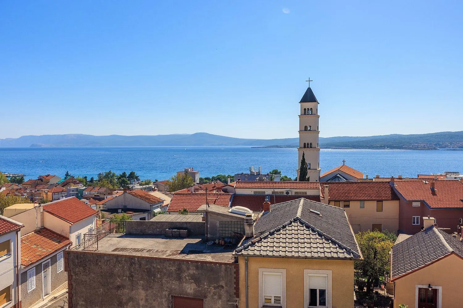 Exquisites Apartment Nur 350 Meter Zum Strand Mit Herrlichem Meerblick, Privatparkplatz, Wifi Crikvenica